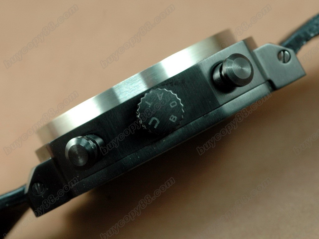 優寶【男性用】 Thousands of Feet Chrono PVD/LE Black/Green A-7750自動機芯搭載7