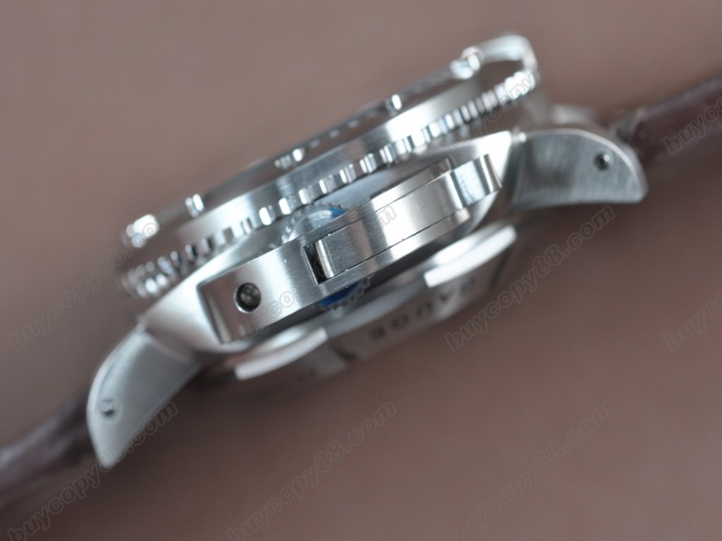 沛納海【男性用】Submersible GMT 47mm SS/LE Black dial 自動機芯搭載3