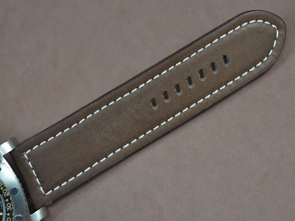 沛納海【男性用】Submersible GMT 47mm SS/LE Black dial 自動機芯搭載0