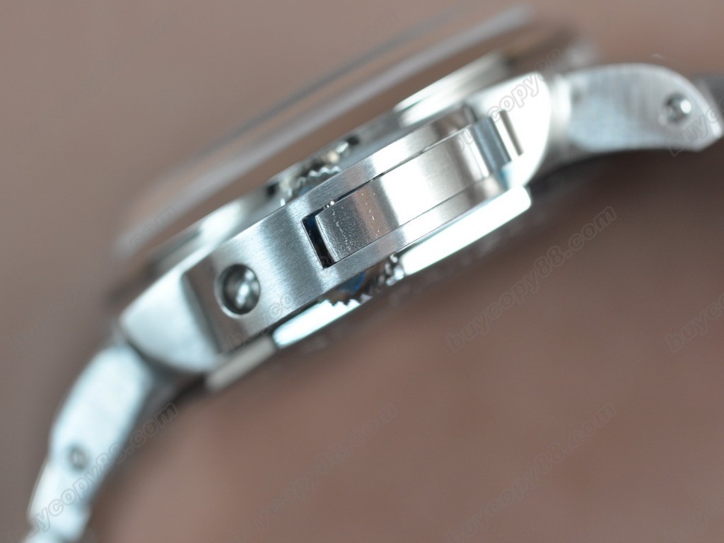 沛納海【男性用】 Luminor GMT Black 44mm Asian自動機芯搭載1