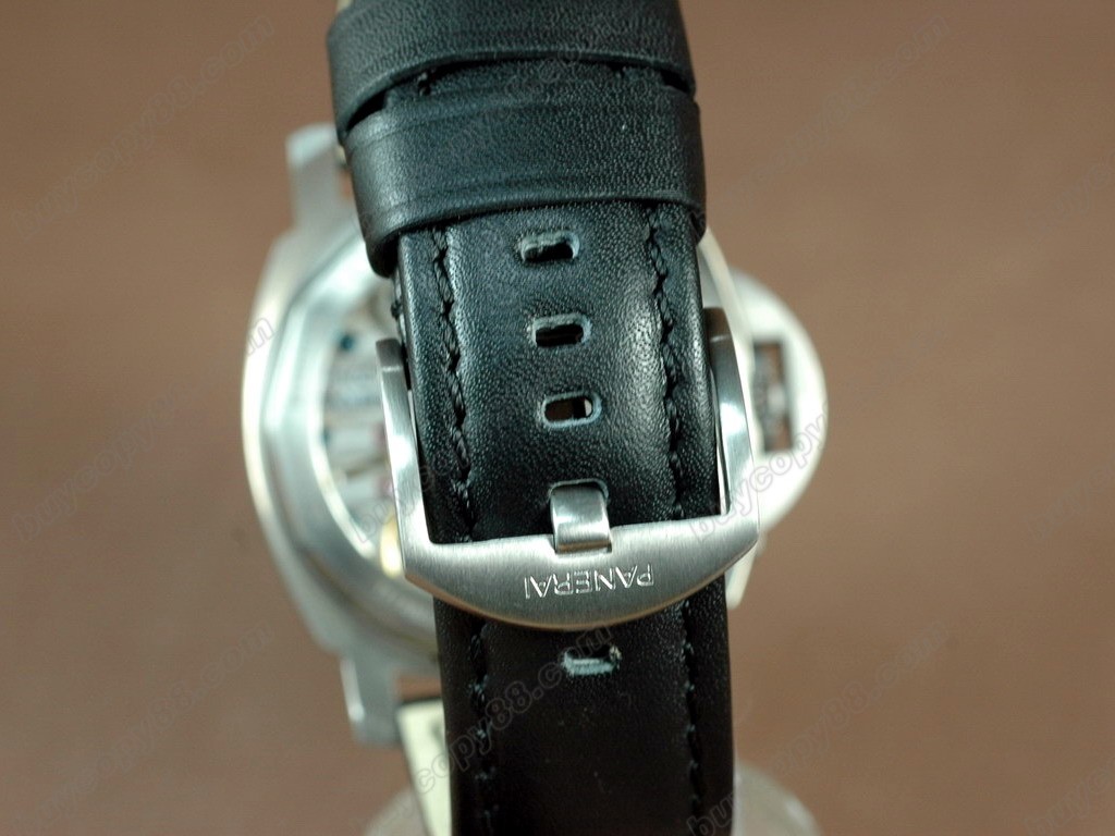 沛納海【男性用】 Luminor Marina 44mm Ti Black Dial 手上鏈搭載4