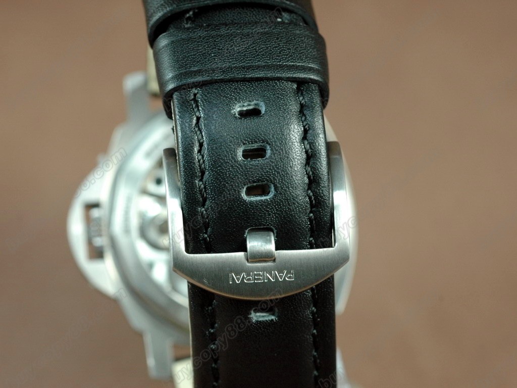 沛納海【男性用】Luminor Marina 44mm Ti Black Dial 手上鏈搭載1